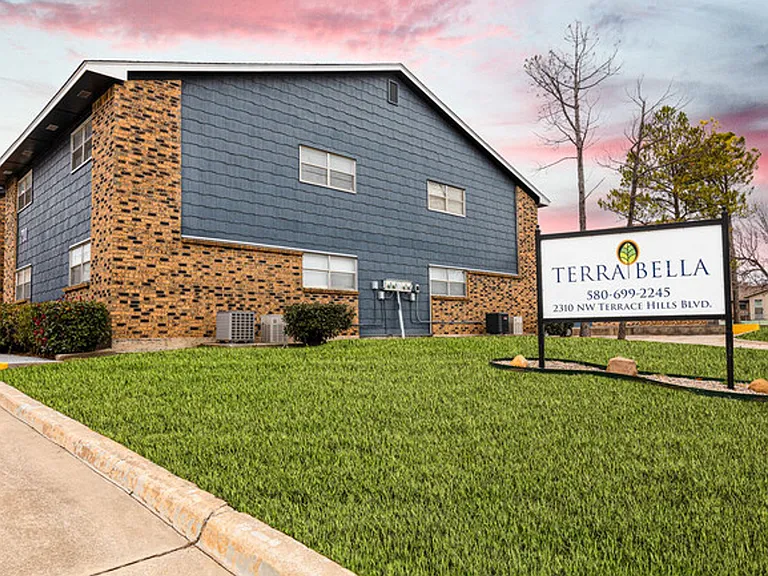 Terra Bella Apartments — Photo 23