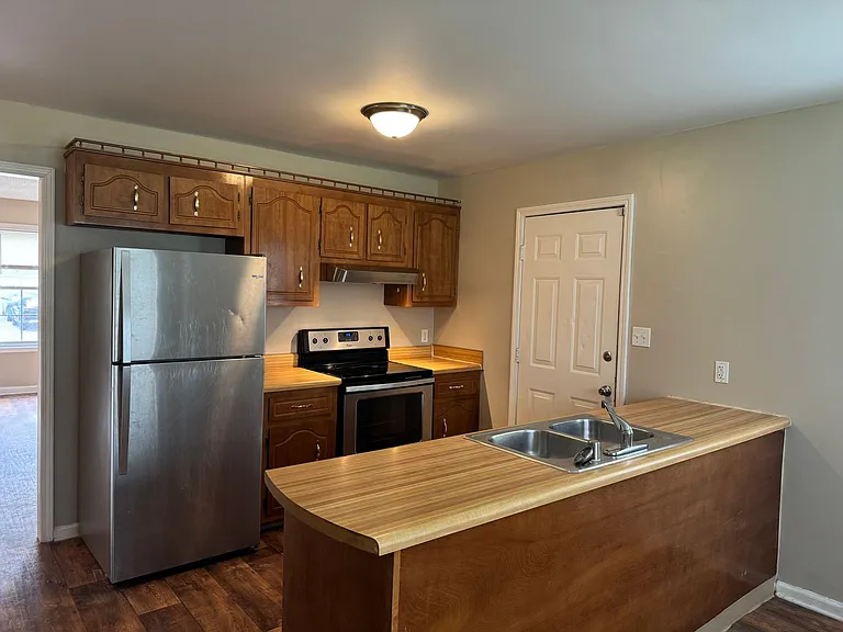 222 Pappy Dr — Photo 4