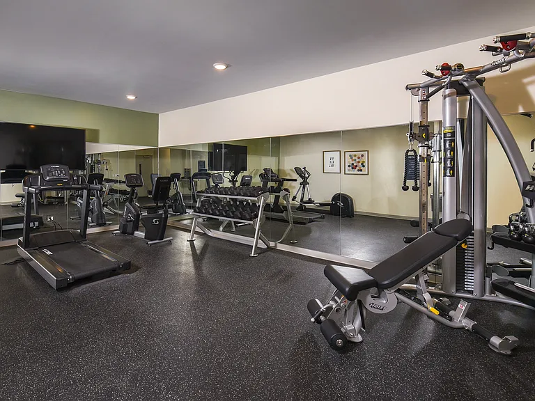 722 Chancellor — Photo 21