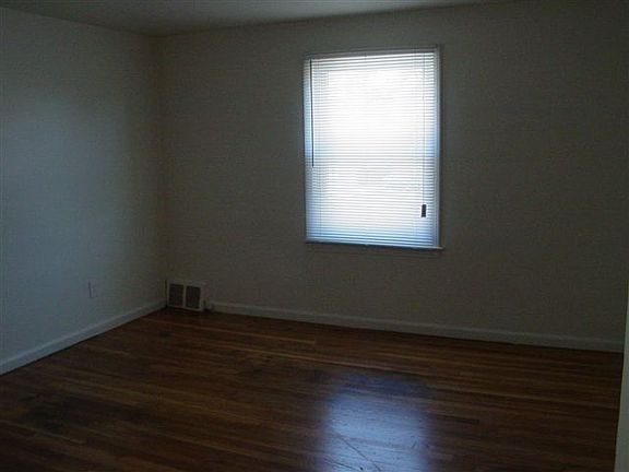 19927 Greenfield 019