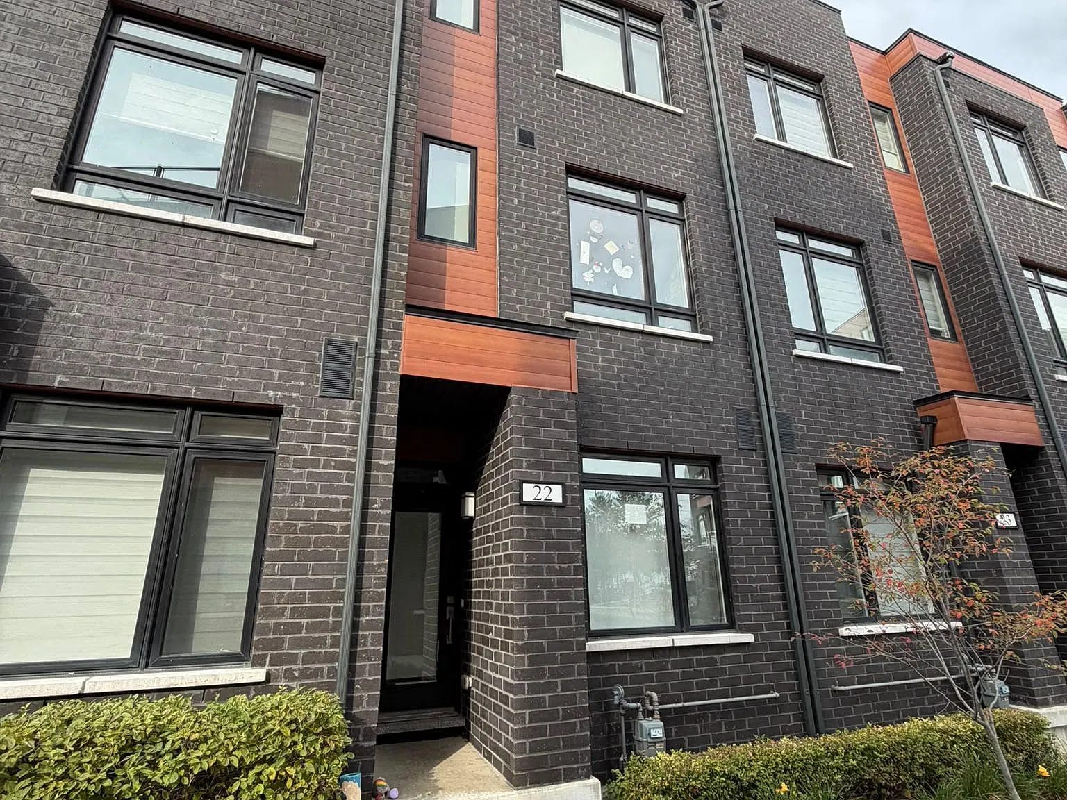 3 bed, $3,200 — Photo 3