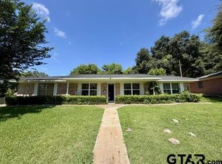 313 S Pecan St, White Oak, TX 75693