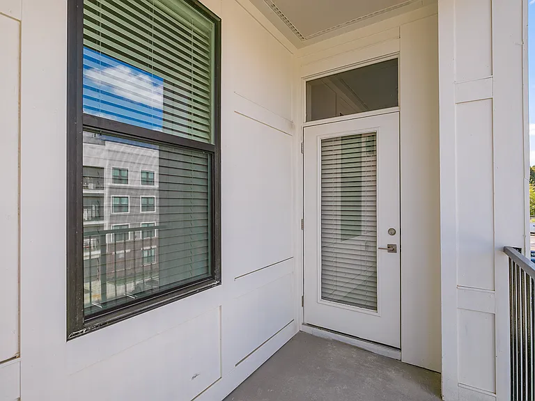 Madison Midtown — Photo 16