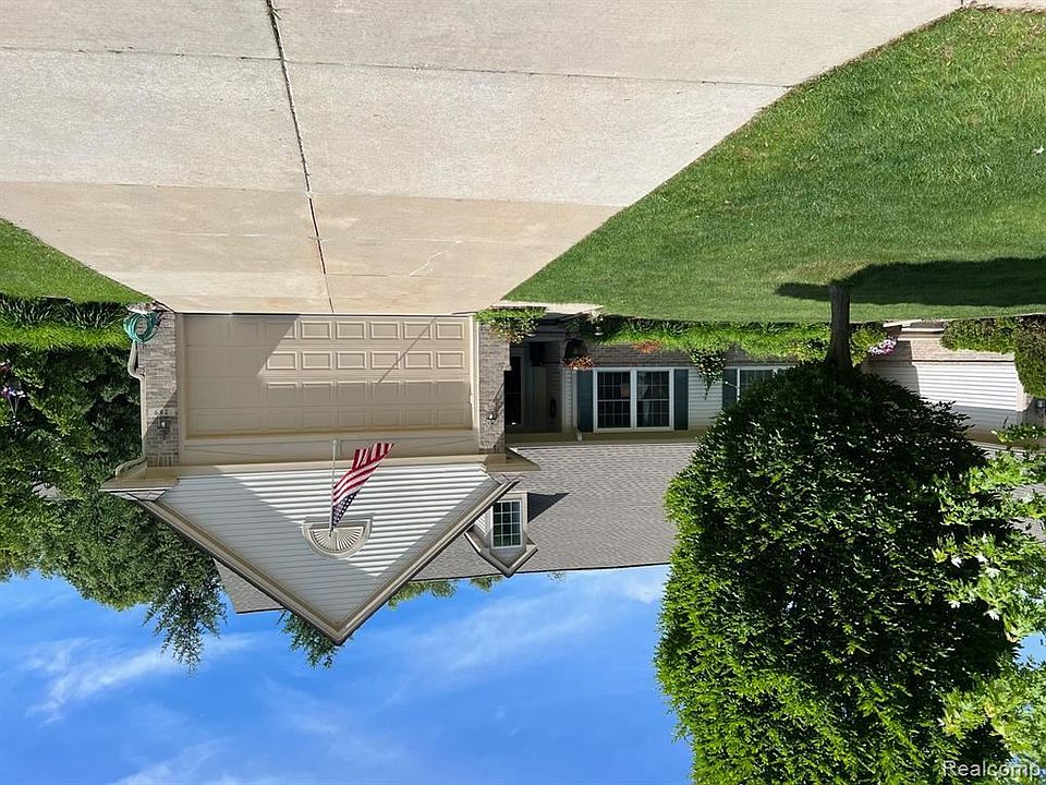 1st image of 289 Four Seasons Dr #55