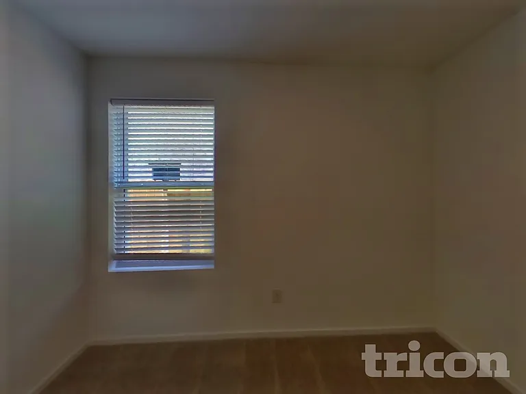 3017 Fantasy Terrace Dr — Photo 12