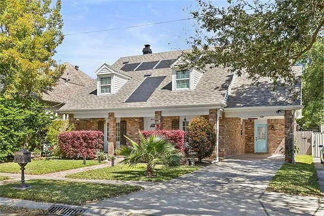 4521 Taft Park — Photo 2