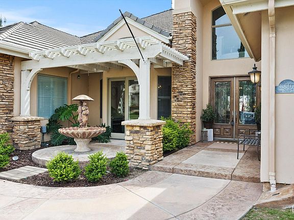 5th image of 15507 Casa Club Dr