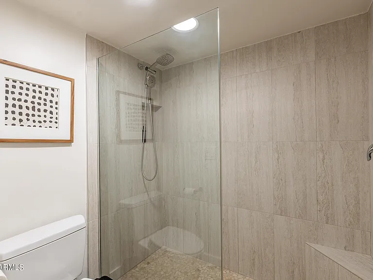 1820 E Morten Ave #117 — Photo 21