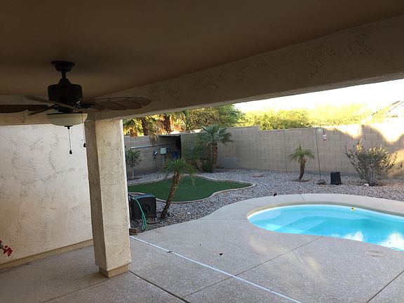 3rd image of 1350 E Laurel Pl