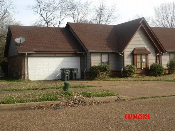 6732 Henredon Dr, Memphis, TN 38141