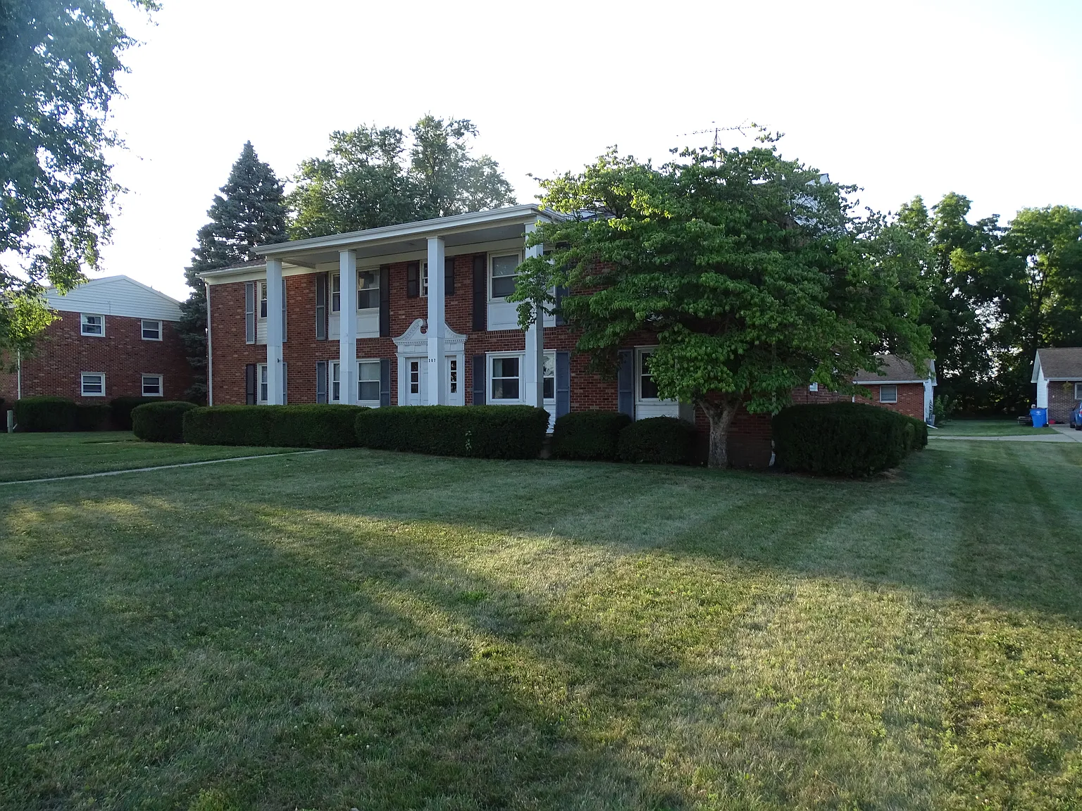 2 bed, $795 — Photo 1