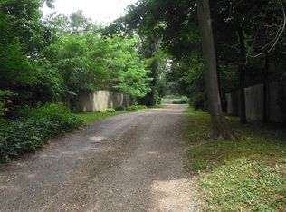 45 Red Ground Rd #A, Old Westbury, NY 11568