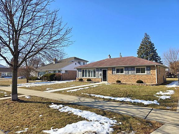 3rd image of 980 W Grant Dr