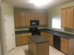 10823 Pendragon Pl, Raleigh, NC 27614