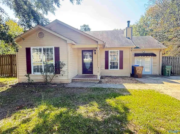 918 Sunshine St SW, Hartselle, AL 35640