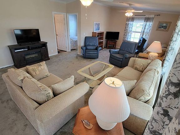 3rd image of 5330 Laurel Oak Dr