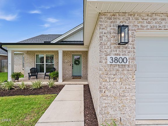 3rd image of 3800 Redbud Way