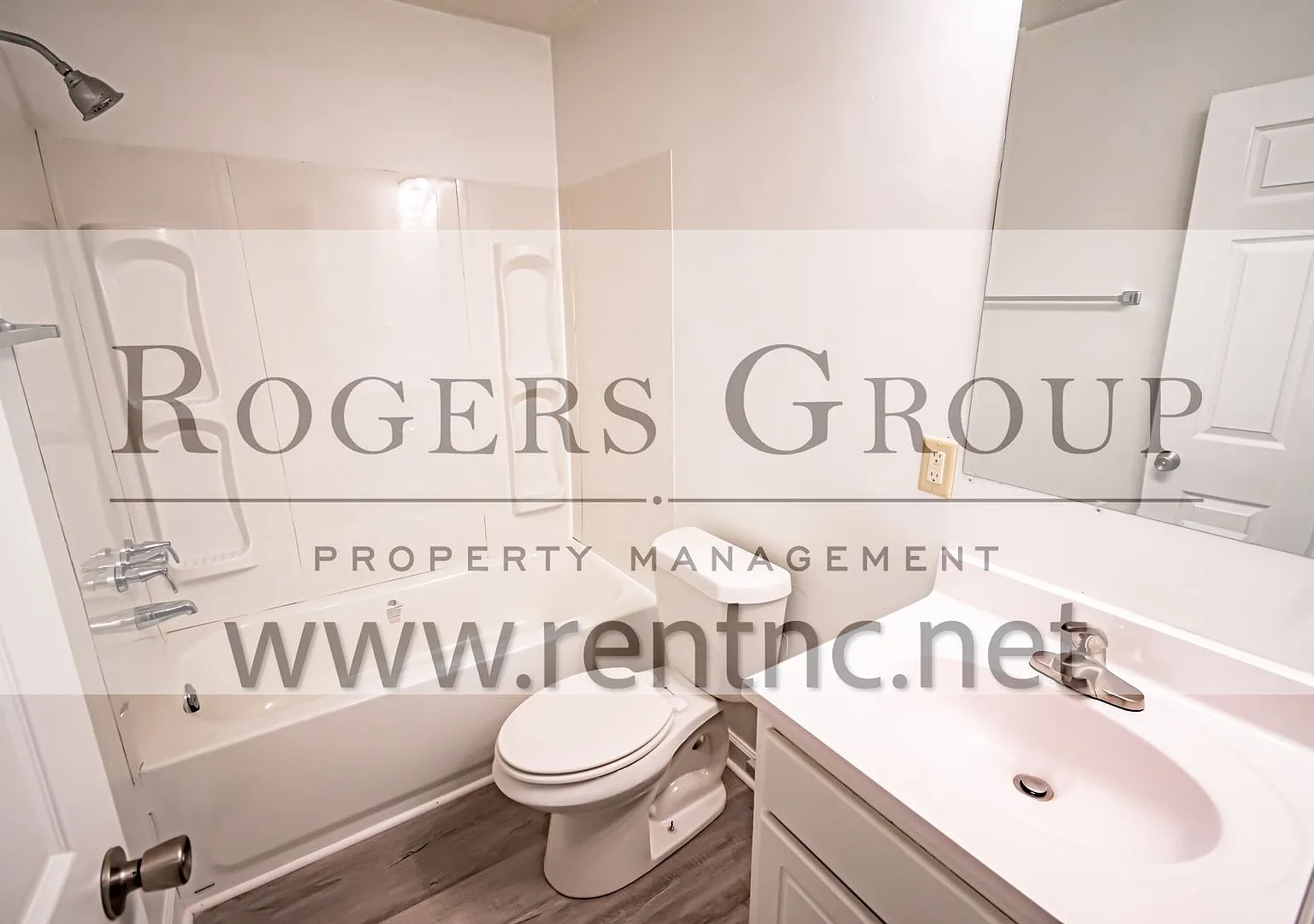 #377 - 212 S. Main St Duplex — Photo 4