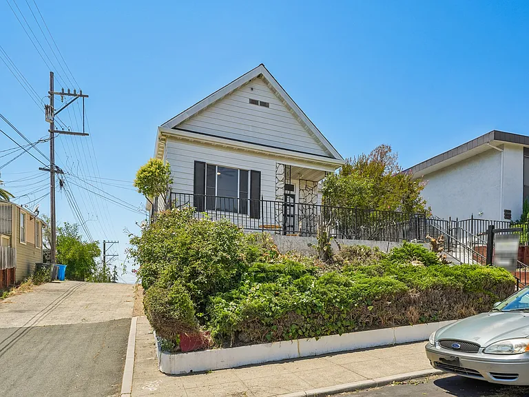 517 Branciforte St — Photo 69