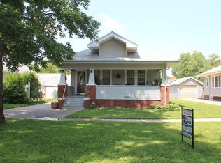 618 W 15th St, Grand Island, NE 68801