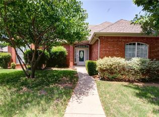 14001 Smithurst Rd, Edmond, OK 73013