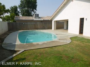 104 Via Roblada, Bakersfield, CA 93314