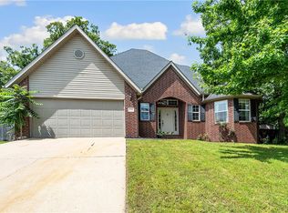 4730 Woodside Ln, Springdale, AR 72762