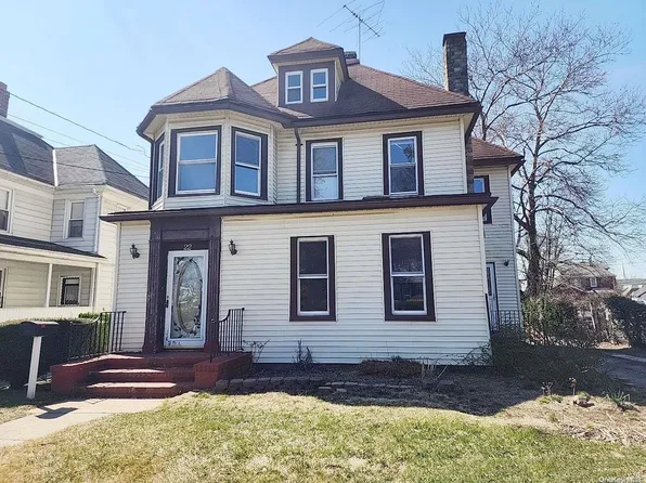 22 William, Hempstead, NY 11550