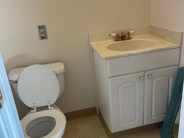 212 Sunshine Dr #L — Photo 8