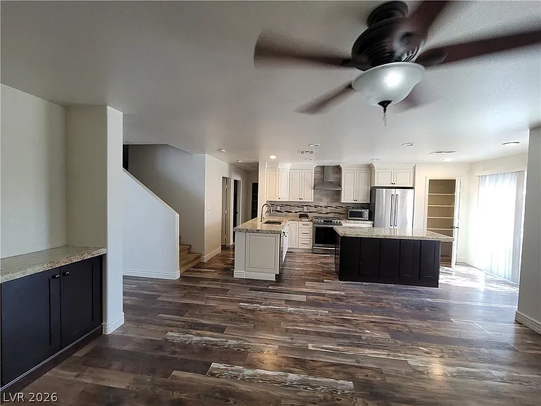 10799 Flame Vine Ct — Photo 68