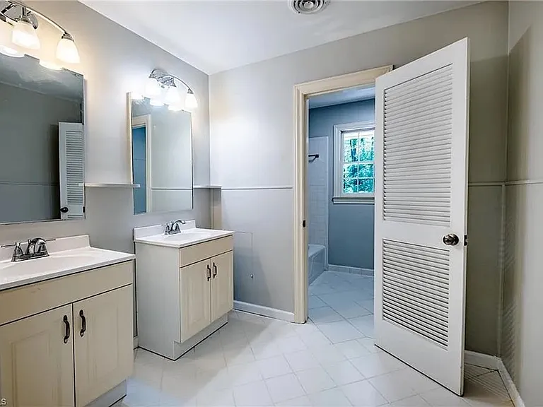 3230 Kinnamon Rd — Photo 27