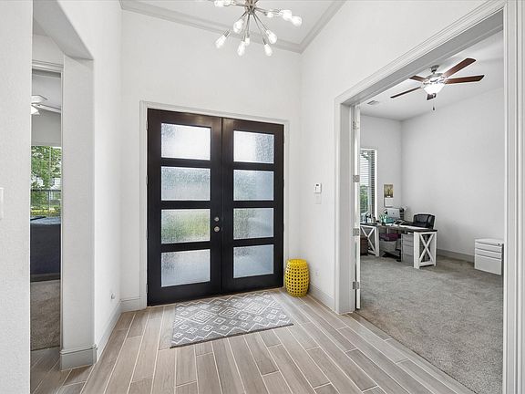 3rd image of 30943 Spring Lake Blvd
