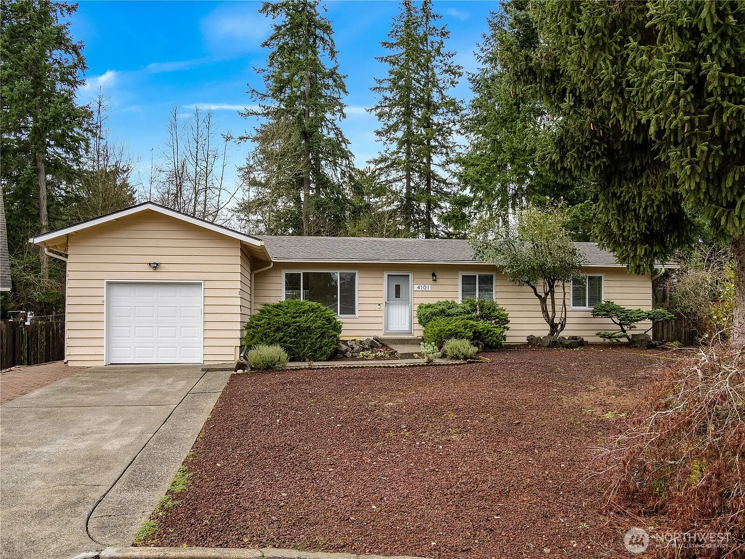 4101 S 298th Court photo 1