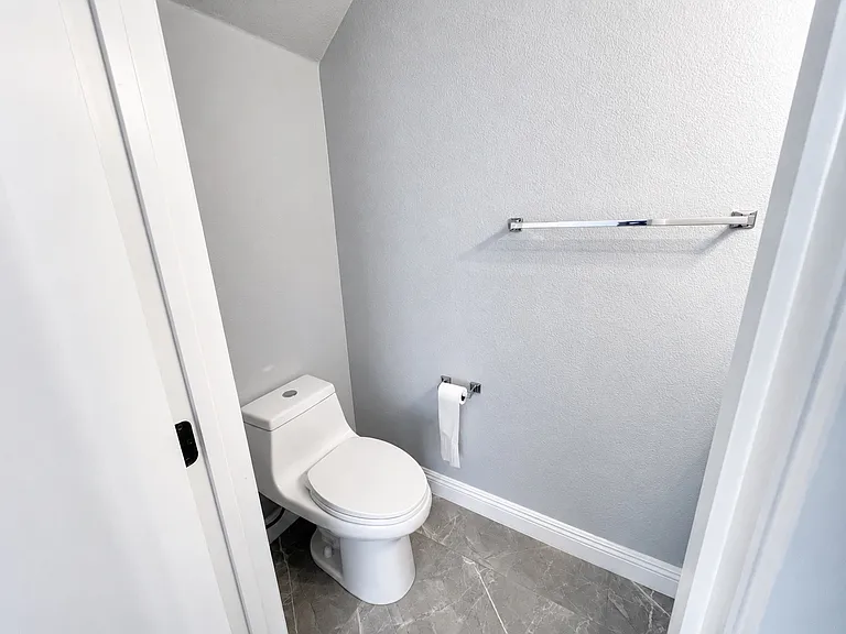7224 Forefather St — Photo 17