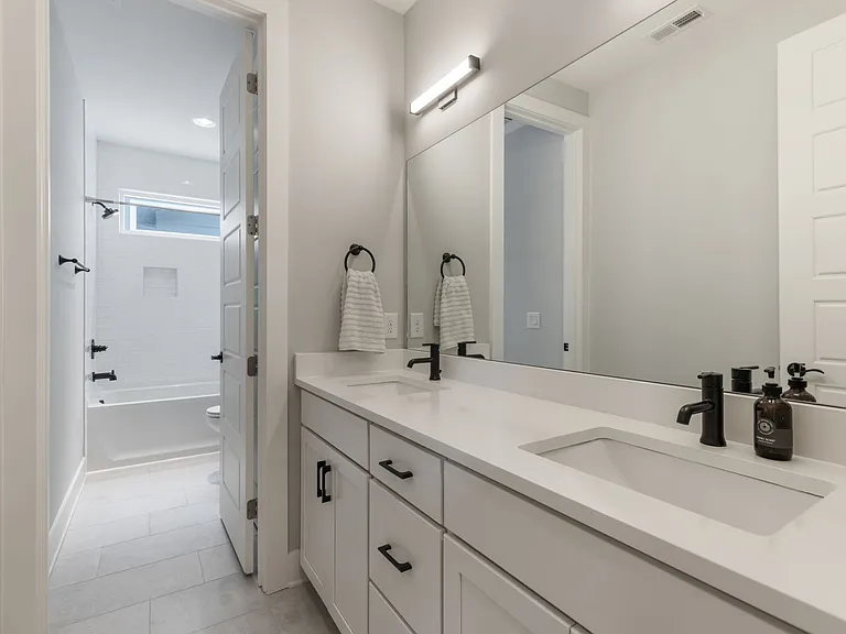 532 Westboro Dr — Photo 24