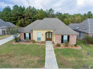 12733 Ruby Lake Dr, Walker, LA 70785