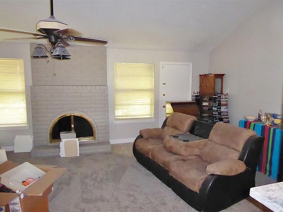 4th image of 10202 Sageaspen Ln