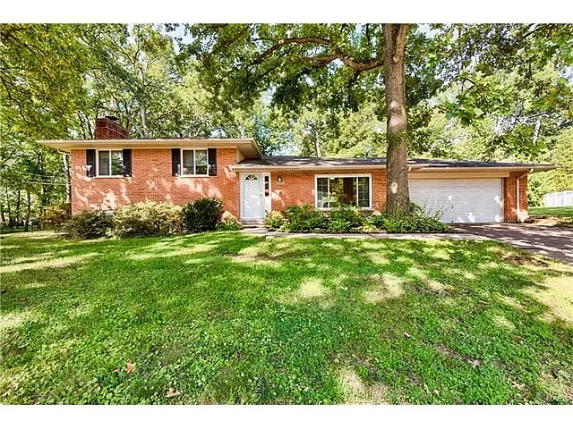 8627 Green Springs Dr photo 1