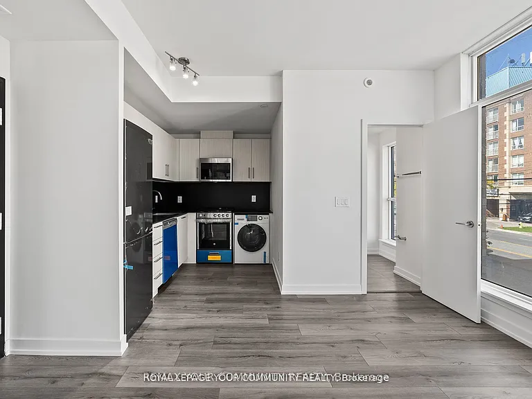 851 Sheppard Ave W #11 — Photo 9