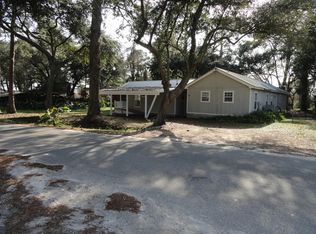 9 3rd St, Eastpoint, FL 32328