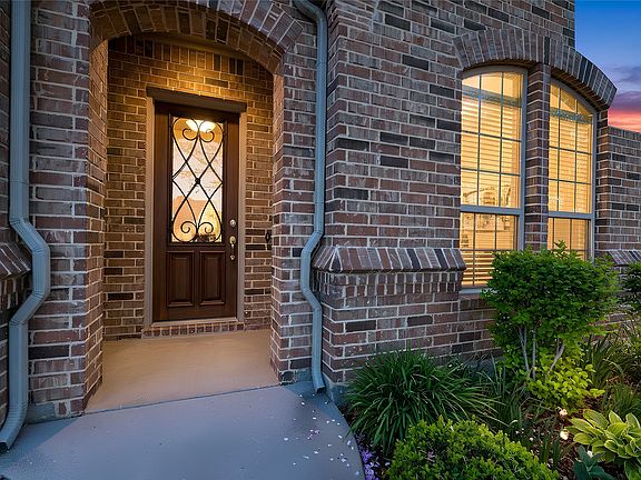 2nd image of 3005 S College Ave