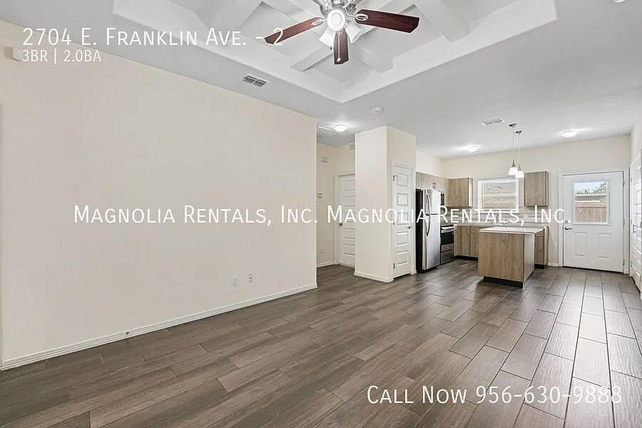 Building Photo - 2704 E Franklin Ave #2