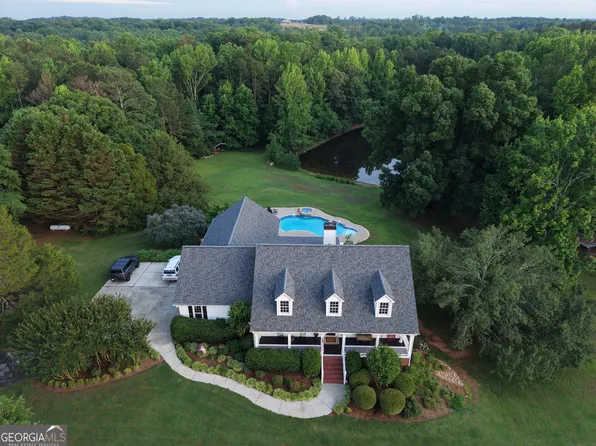 1825 Skelton Rd, Hoschton, GA 30548