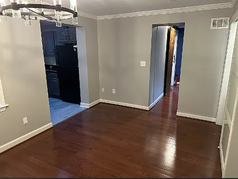 2451 S Monroe St — Photo 3