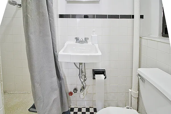 Rented by Oxford Property Group | media 2