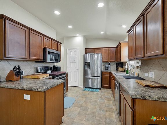 5th image of 2877 Oakdell Trl