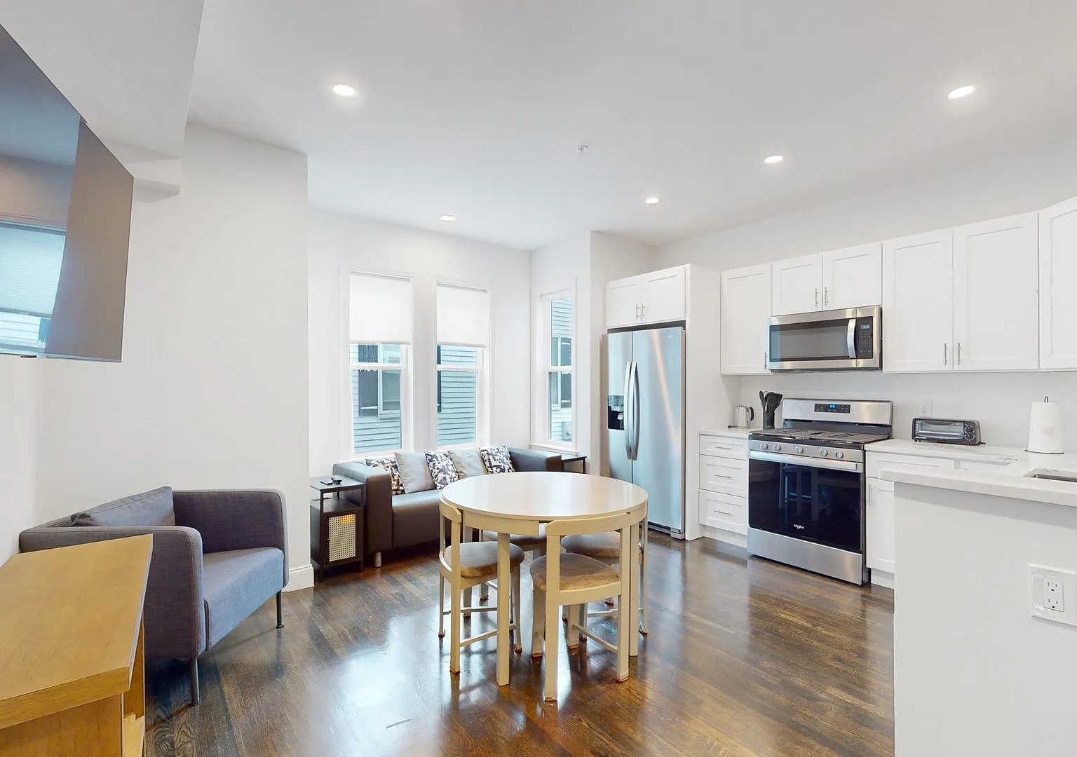 188 Ash Street — Photo 1