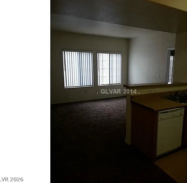 2 bed, 2.0 bath, 888 sqft, $1,200 — Photo 4