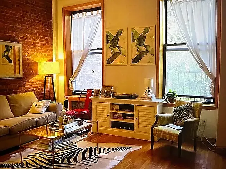 33 Carmine St #1 — Photo 1