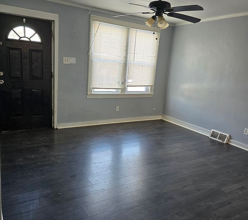 1st image of 2650 E 24th St